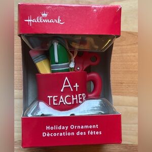 🎄Hallmark A+ Teacher Mug Ornament ❤️